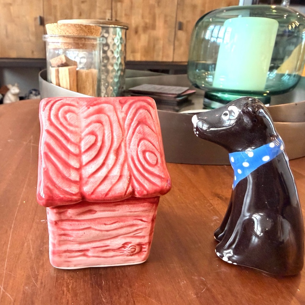 Ceramic Dog and House Salt & Pepper Set - Picture 5 of 10